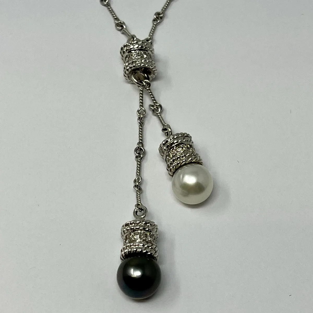 18K White Gold Lariat Necklace with Tahitian Pearl and Diamonds