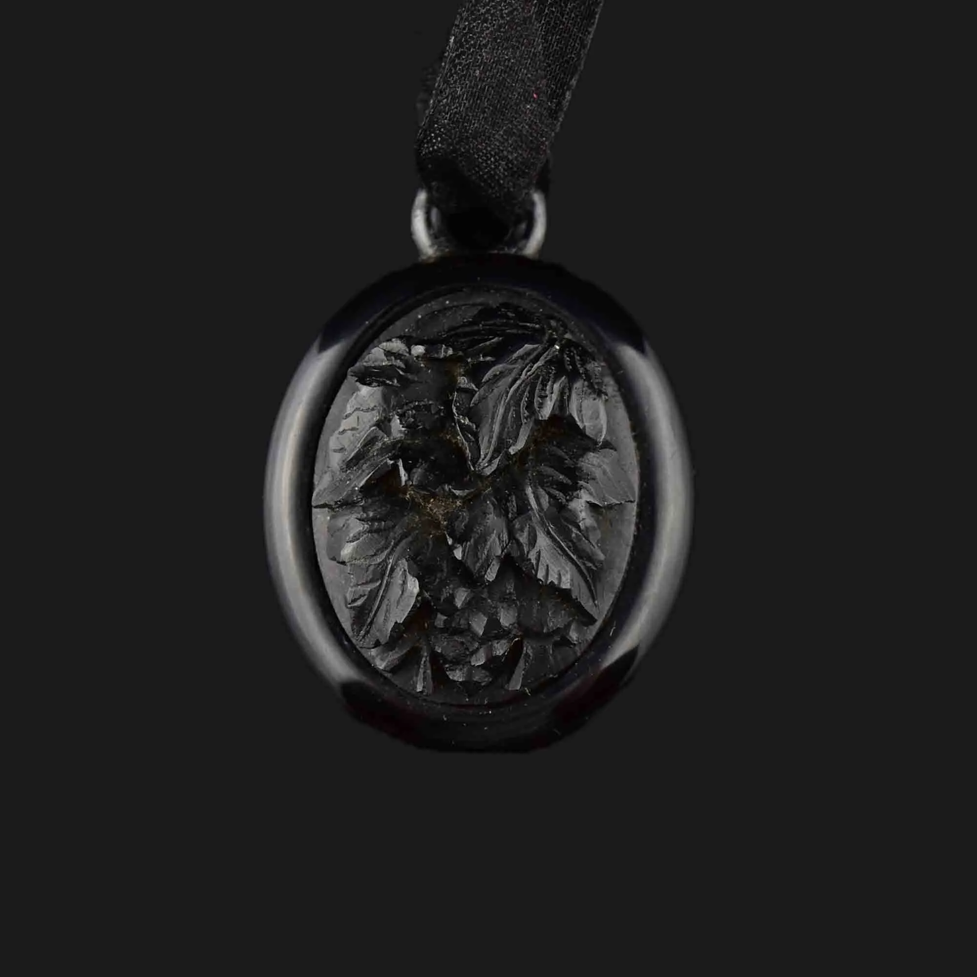 Antique Victorian Carved Ivy Whitby Jet Locket