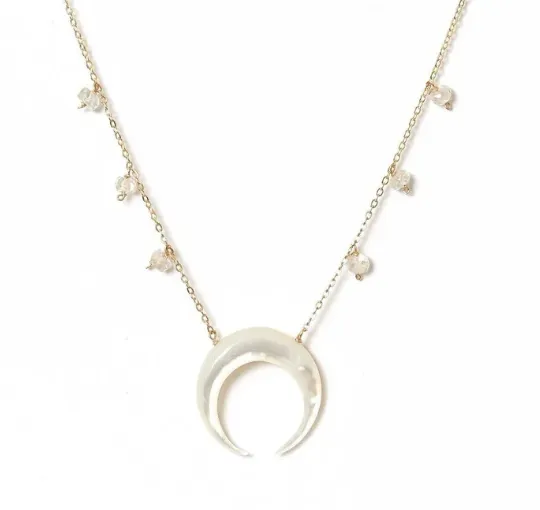 Baque Moon Necklace Gold