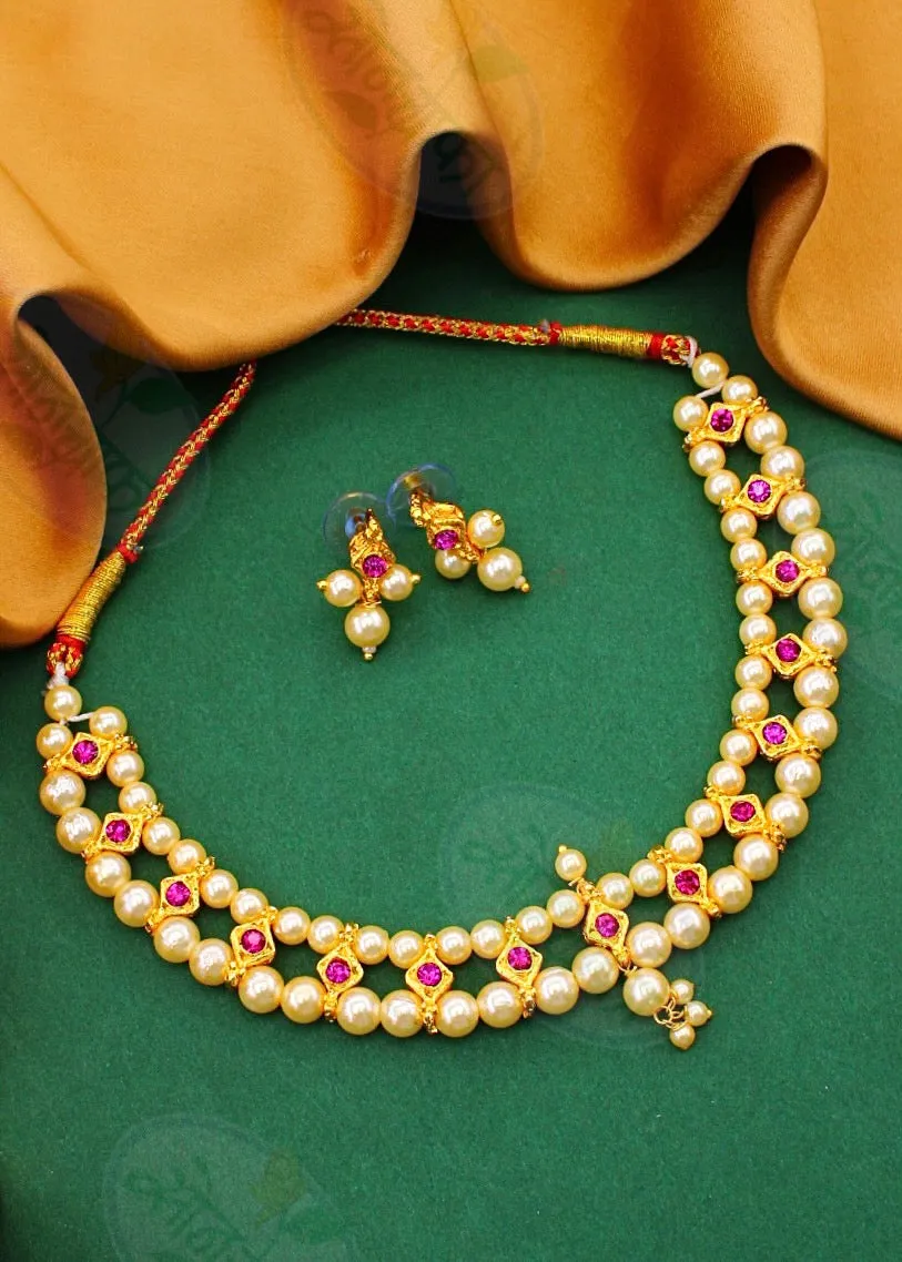 BEAUTIFUL MOTI NECKLACE