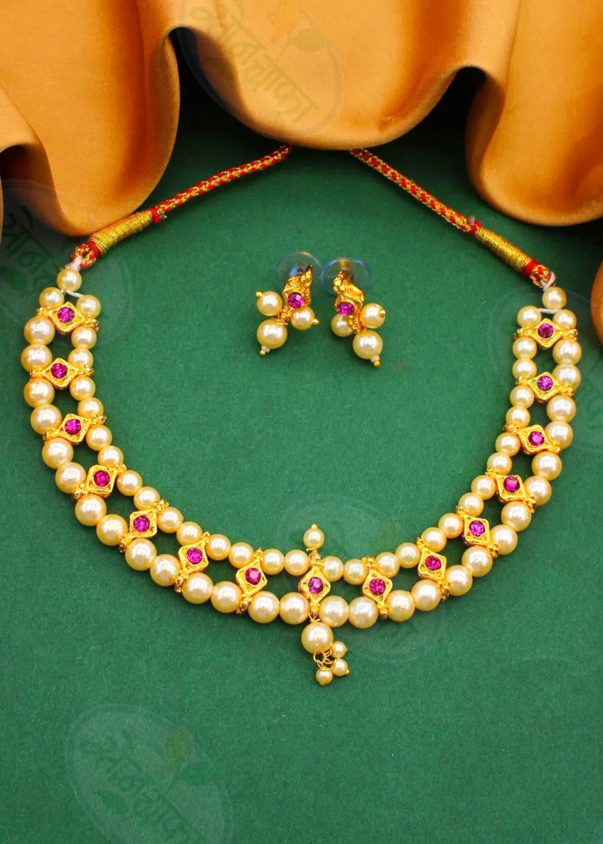 BEAUTIFUL MOTI NECKLACE