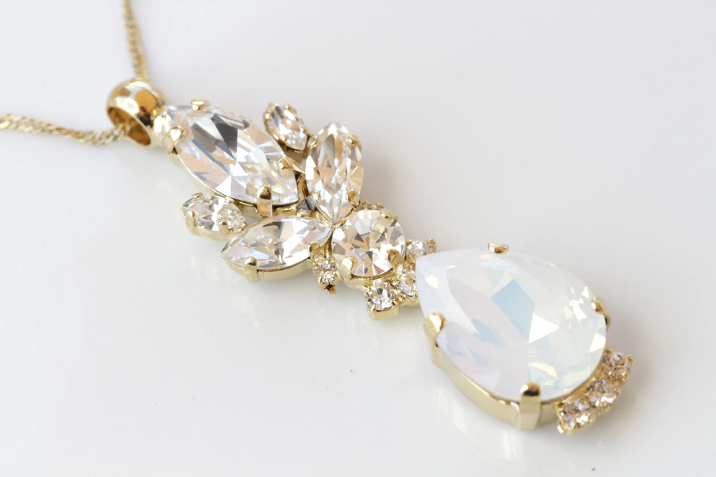 BRIDAL OPAL NECKLACE