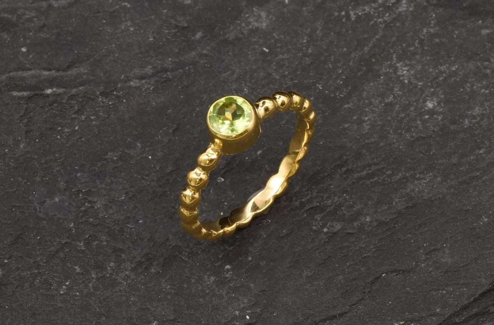 Dainty Peridot Gold Ring, Natural Peridot Ring, Round Peridot Bubble Ring