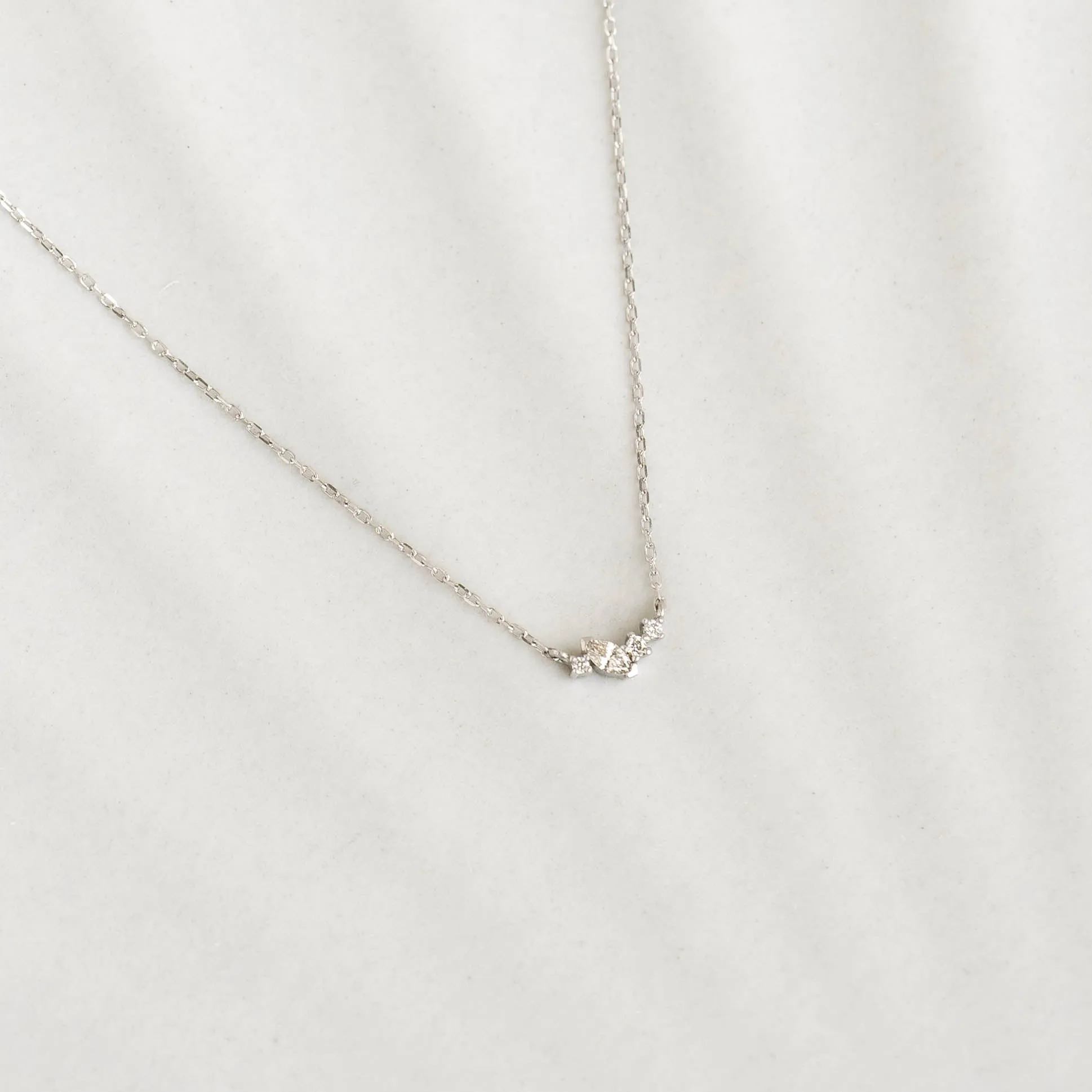 Diamond Cluster Necklace White Gold - Estrella