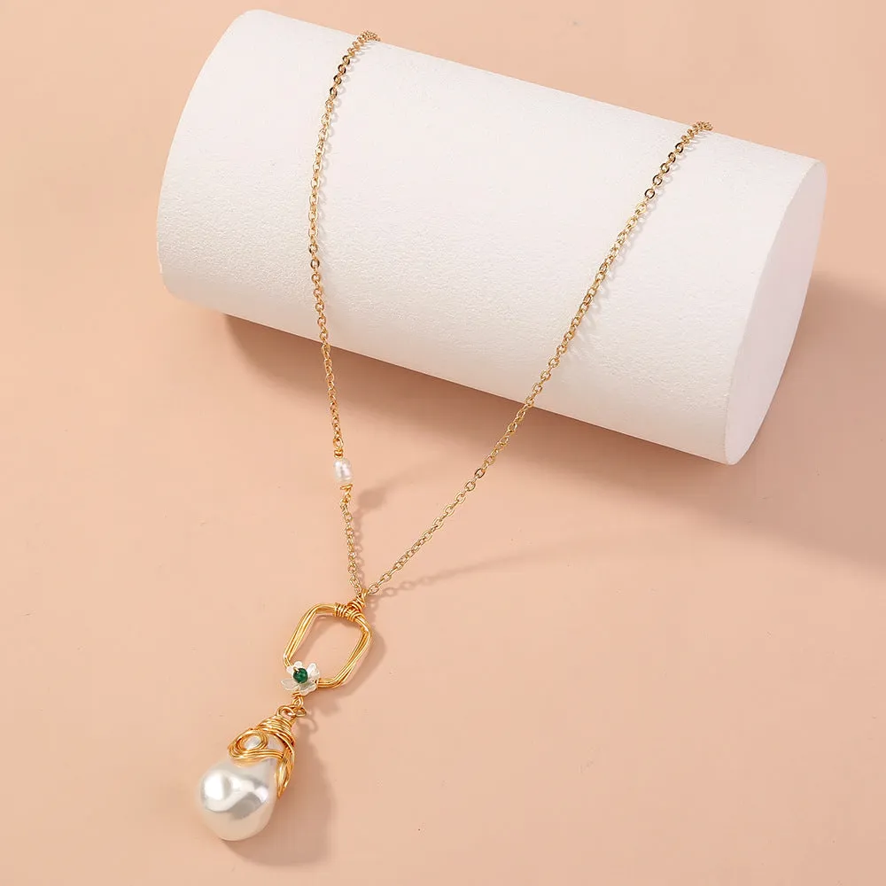 Elegant Women's Geometric Pearl Jewelry Set - Necklace and Earrings, Modern Pearl Accessories, Necklace and Earrings