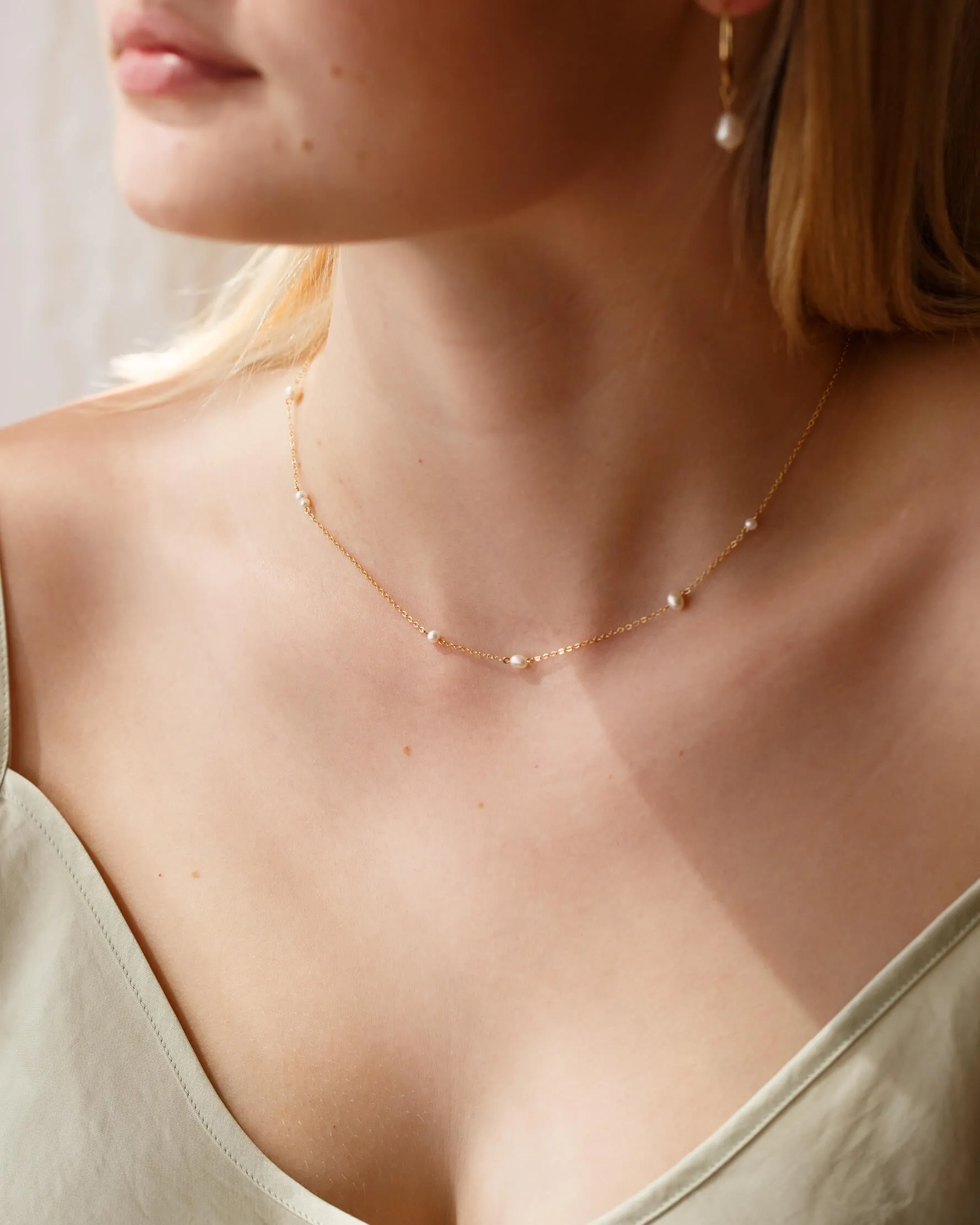 Floating Pearl Necklace