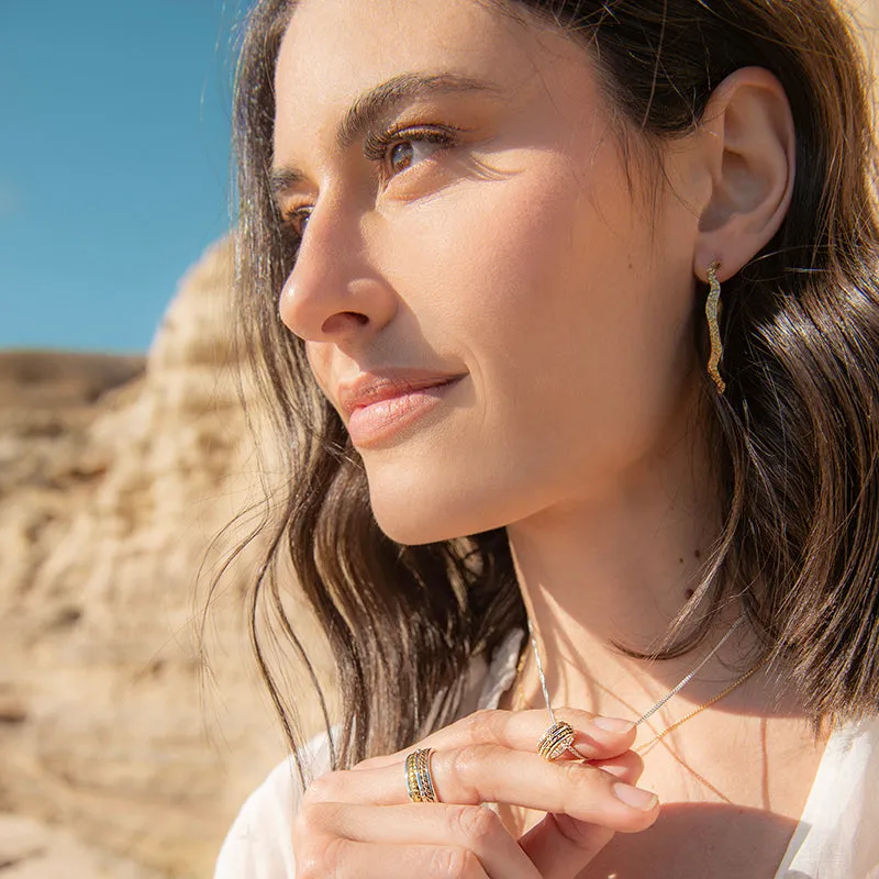 GARDEN OF THE SEA CORAL HOOPS