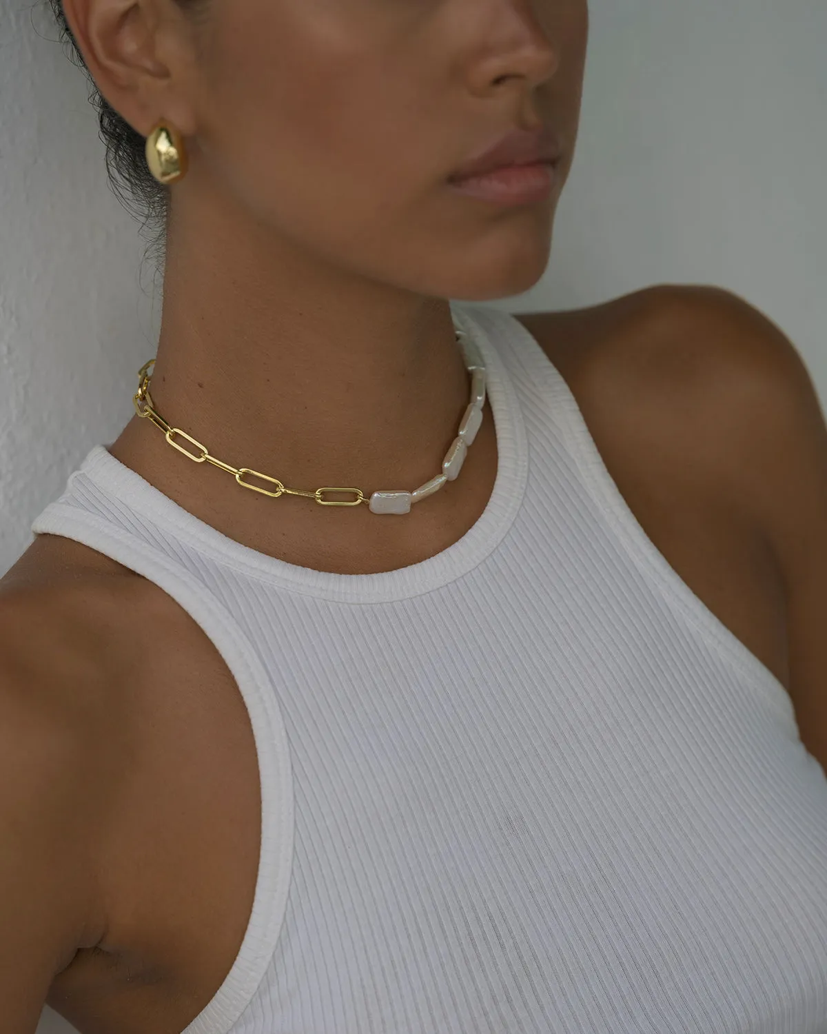 HALF PEARL CHOKER