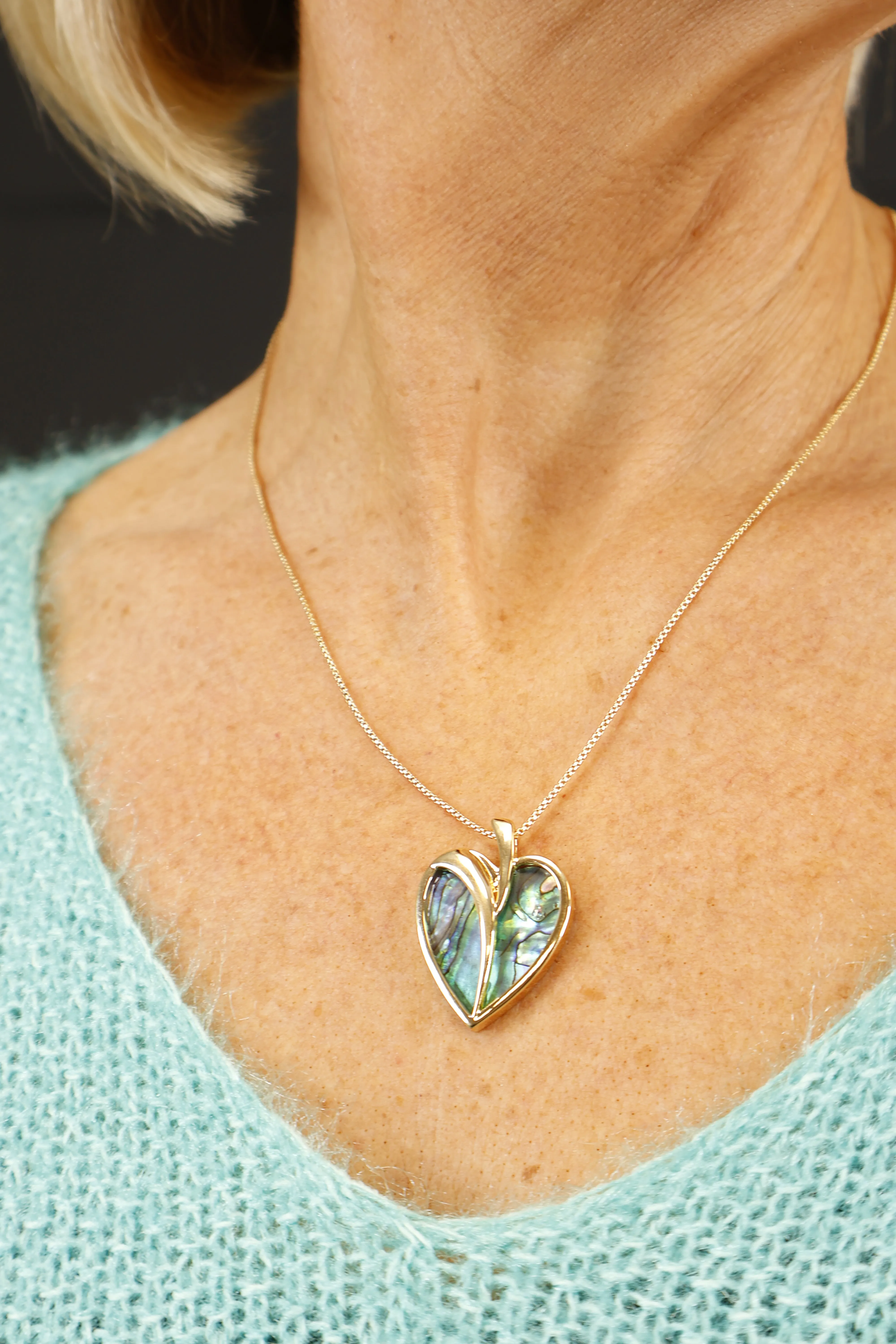 Heart Leaf Opal Necklace Gold