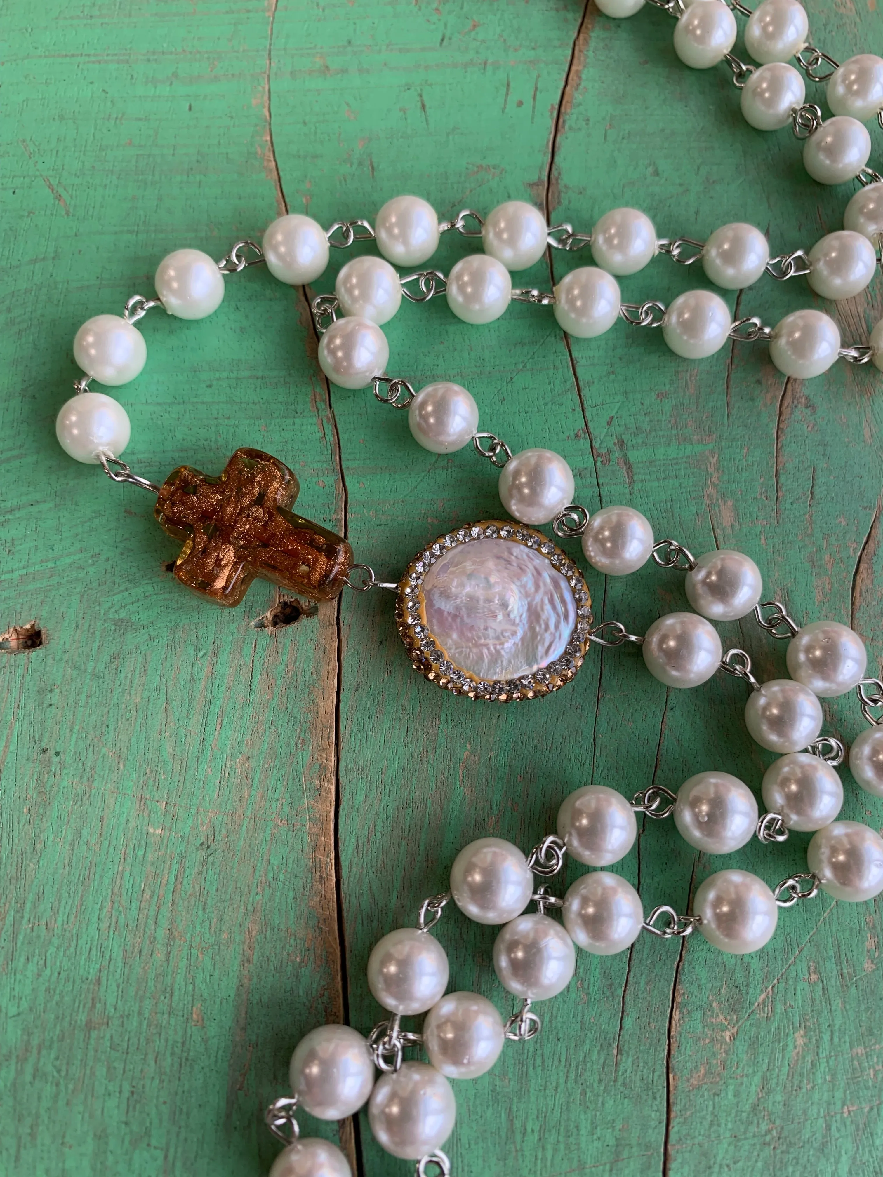 Long Shell Pearl Necklace with Cross