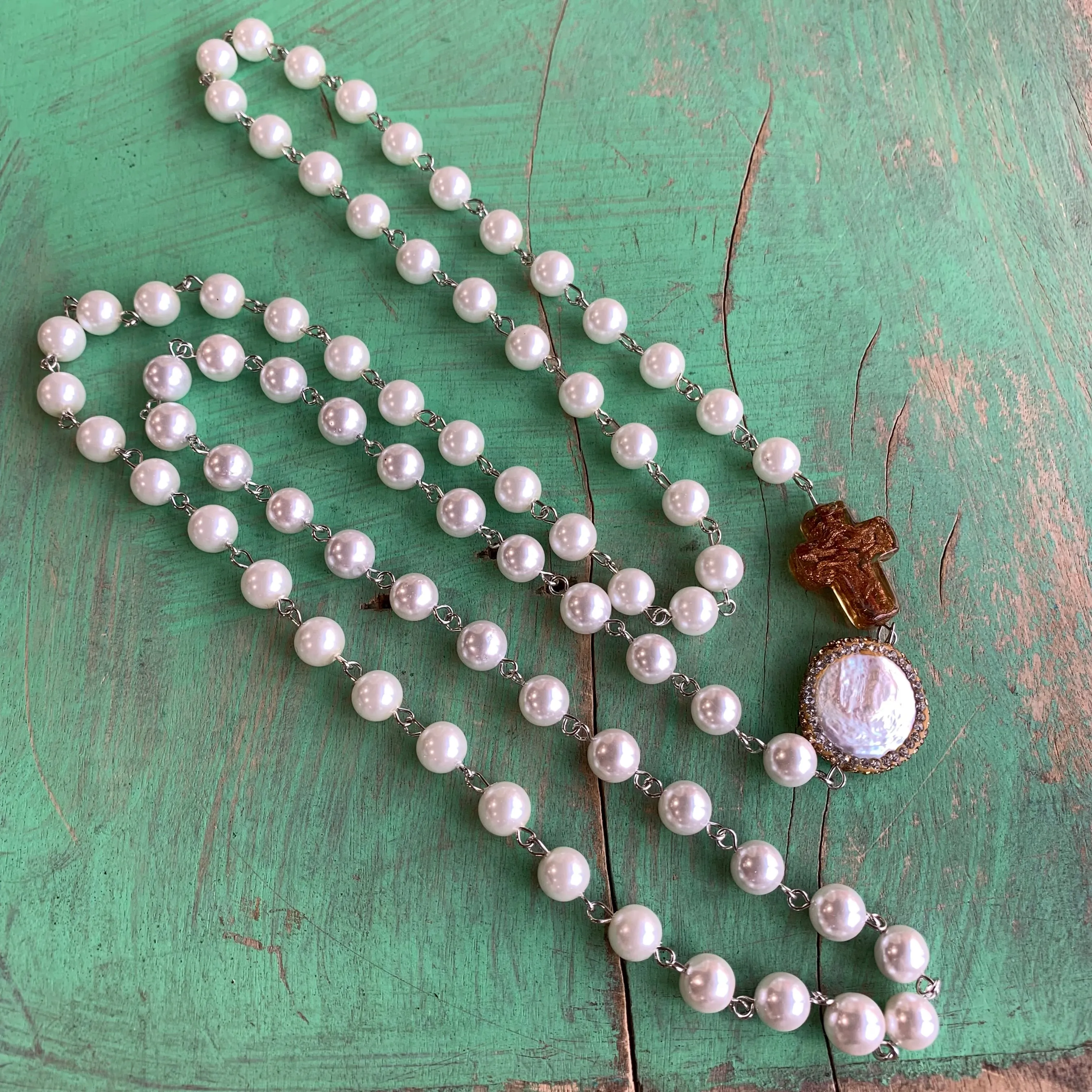 Long Shell Pearl Necklace with Cross