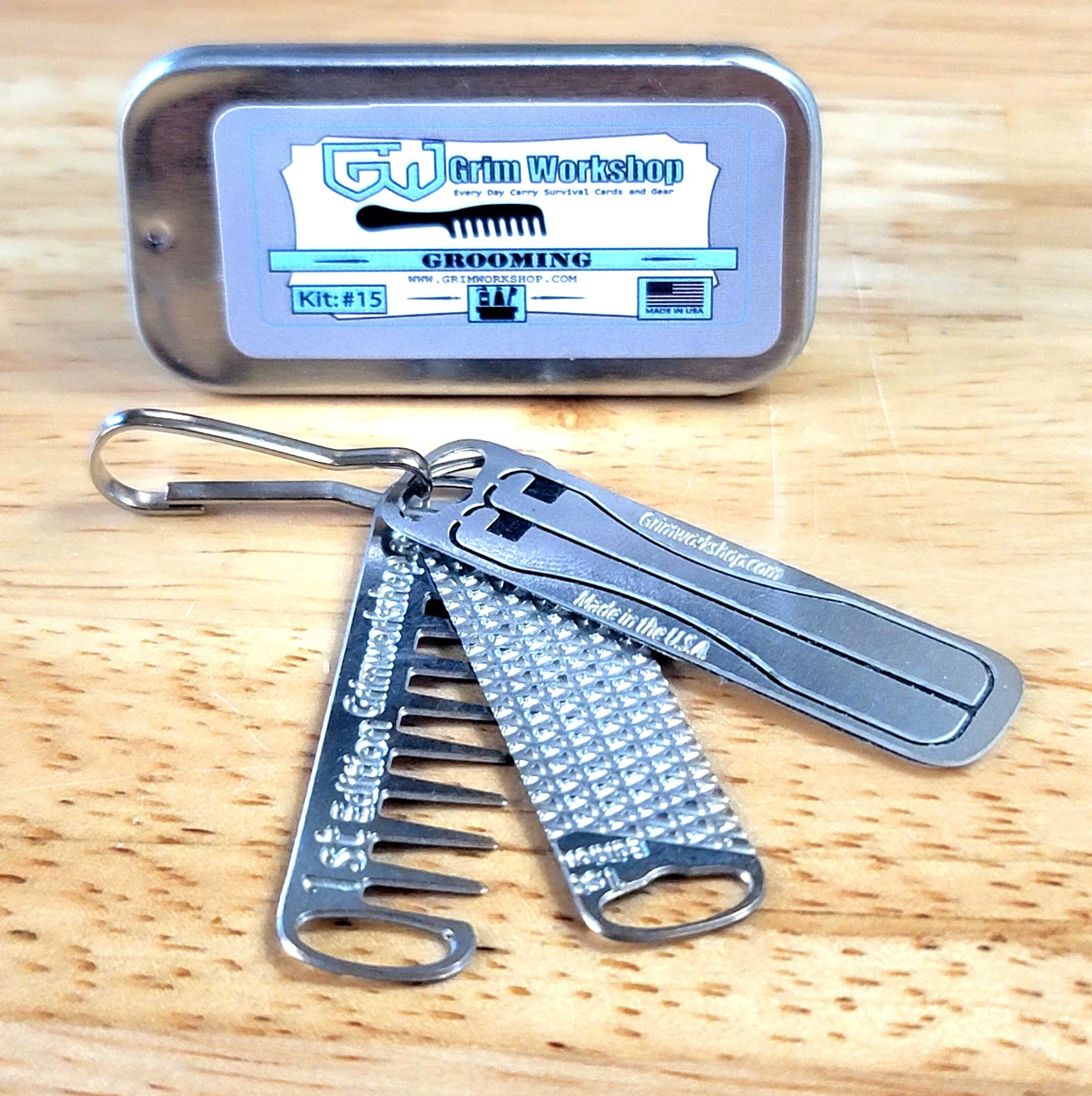 Micro Grooming Kit : EDC tweezers, comb, and file