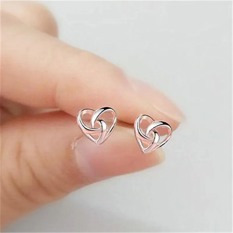 Minimalist Tiny Metal Hollow Heart Stud Earrings for Women New Fashion Simple Small Love Earrings Silver Color Cute Jewelry Gift