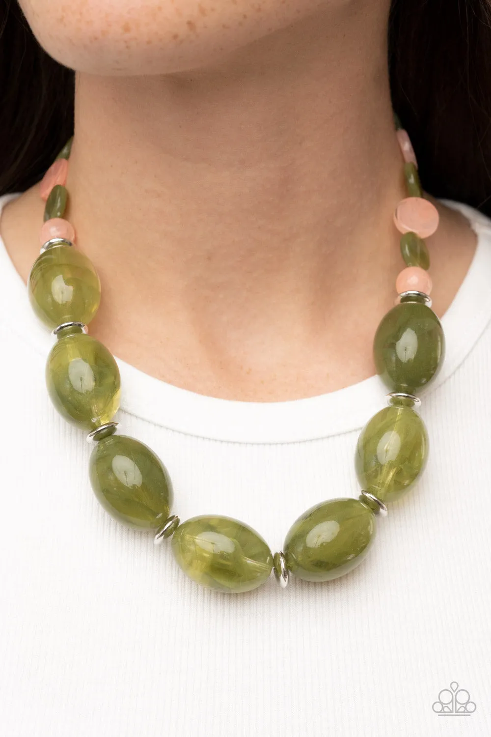 Paparazzi Belle of the Beach Necklace Green