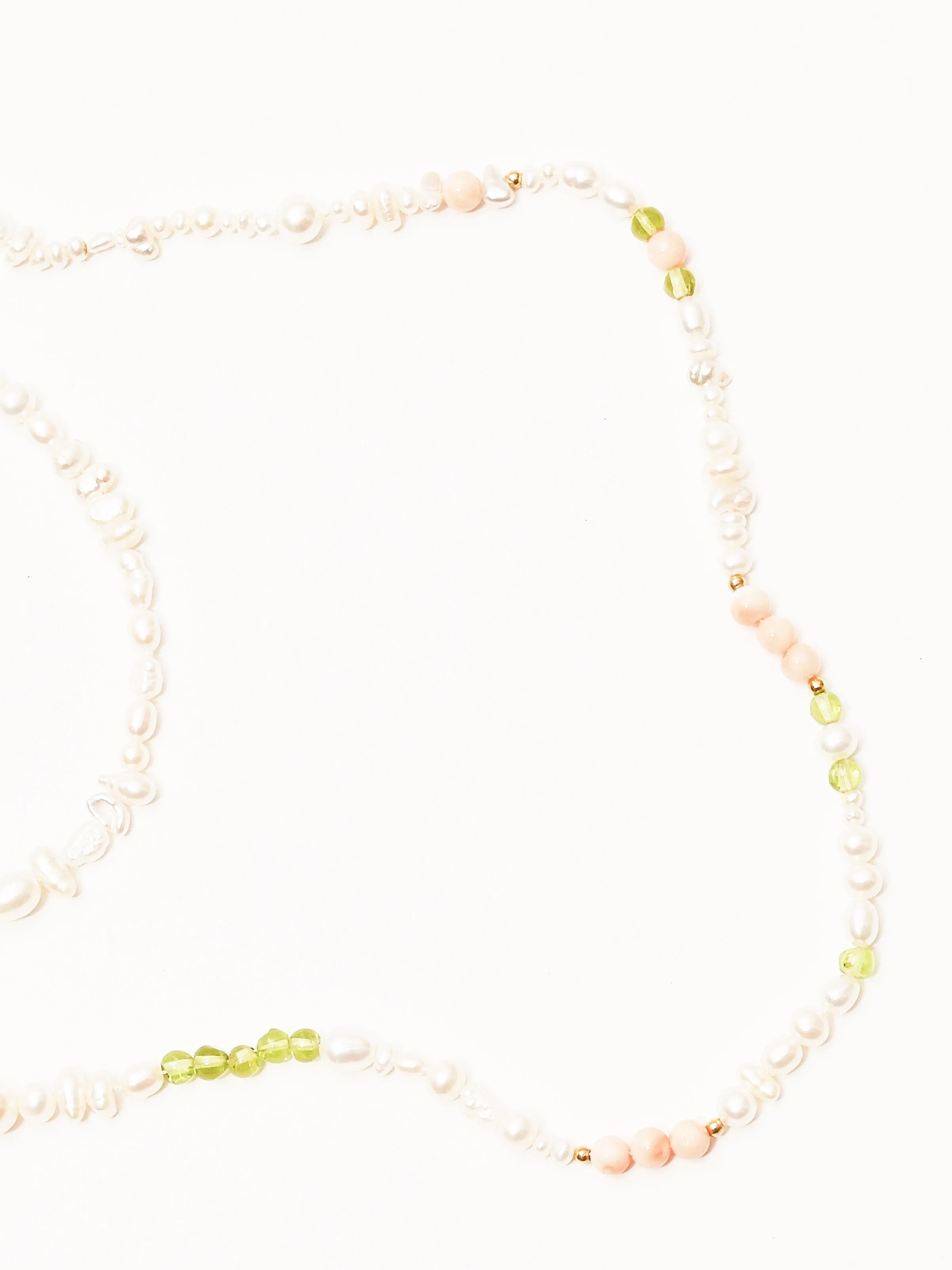 Preppy Raver Coral Necklace