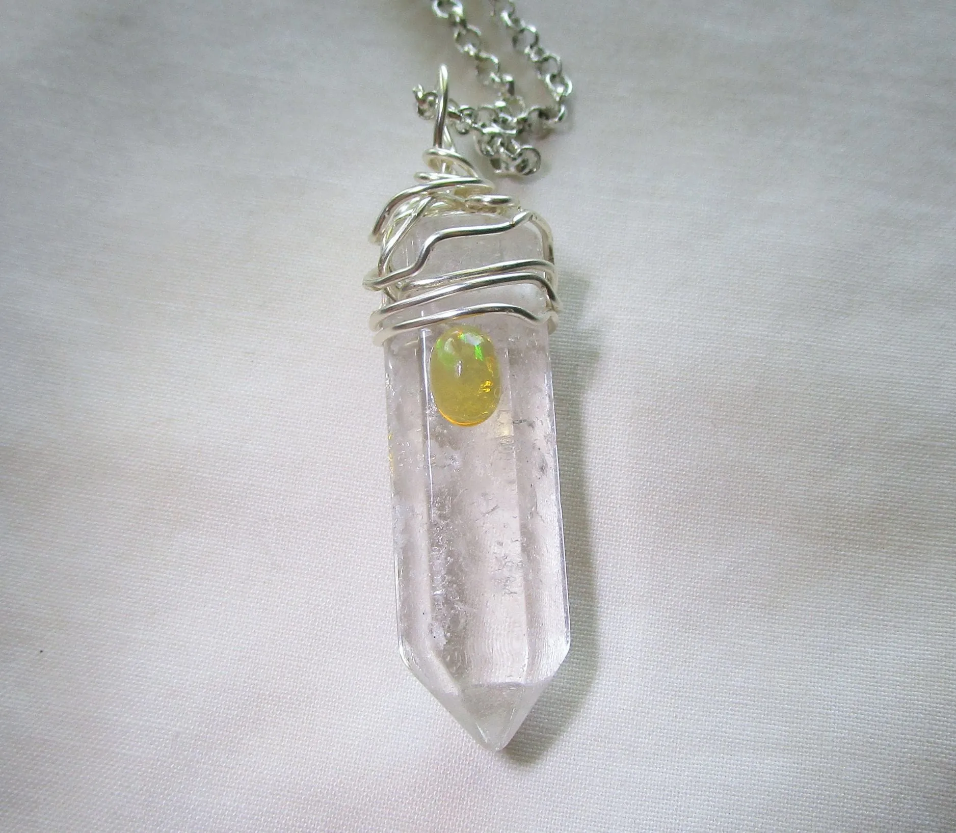 Quartz Crystal Natural Welo Opal Gemstone Pendant Necklace