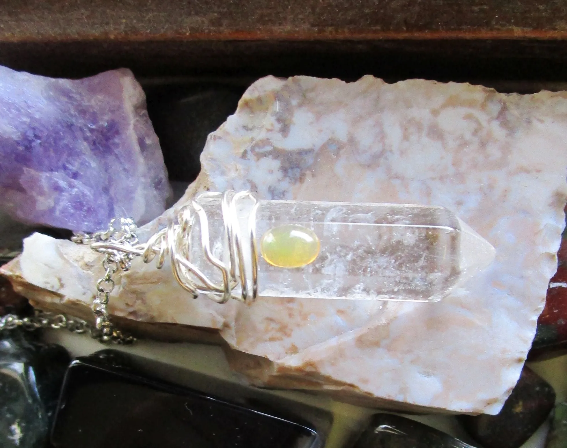 Quartz Crystal Natural Welo Opal Gemstone Pendant Necklace