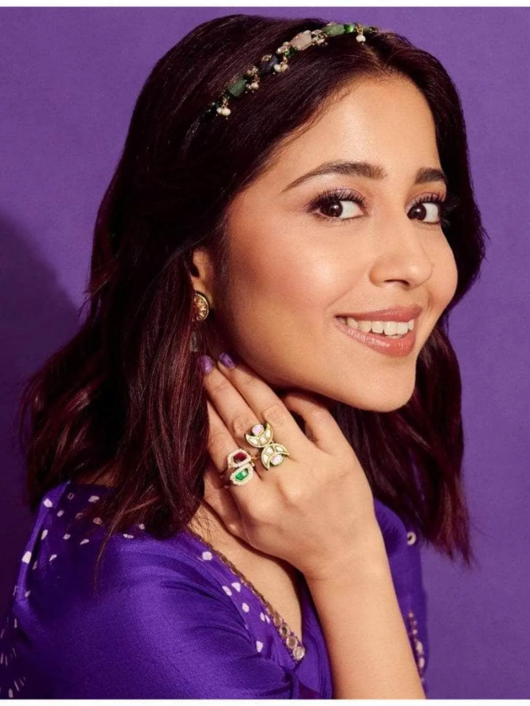 Shweta Tripathi Sharma In Oblong Kundan Pearl Ring Red