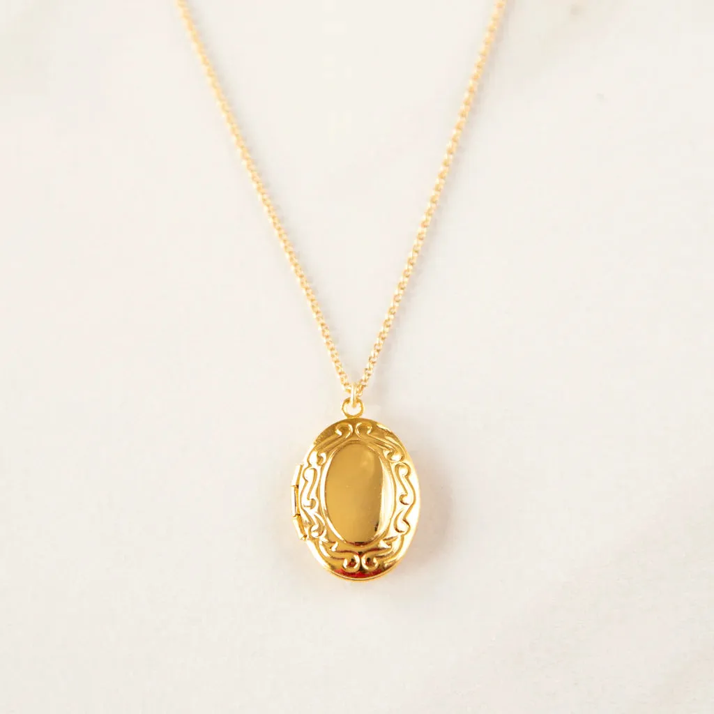 Tasi Large Oval Locket Necklace