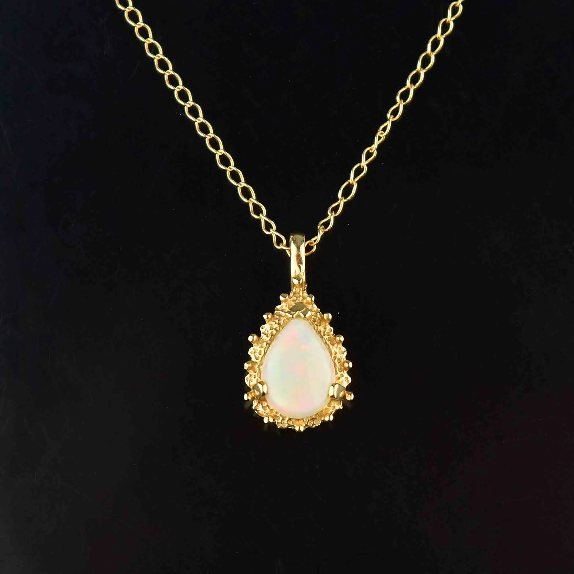 Vintage 14K Gold Opal Pendant Necklace