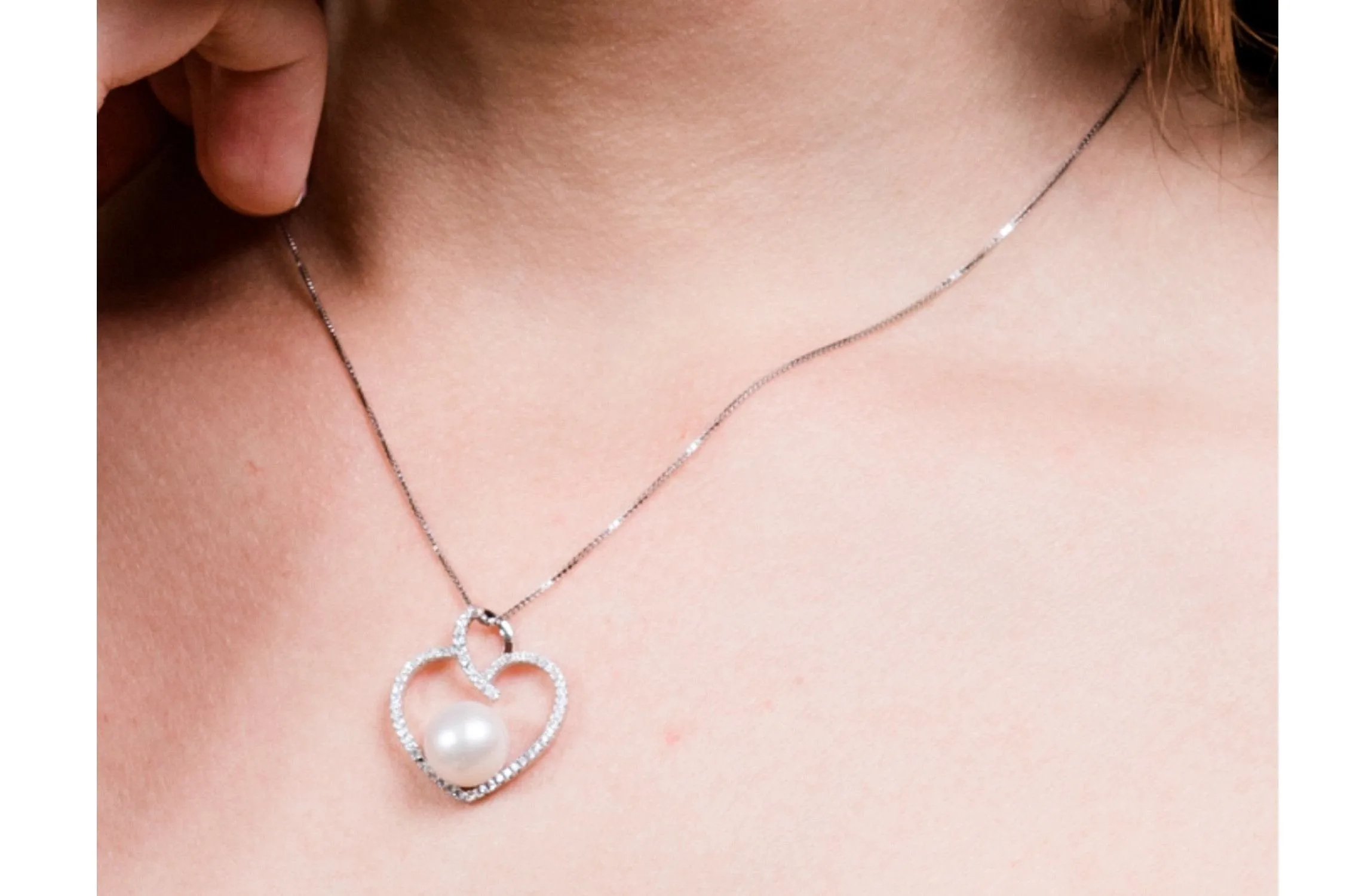 White Freshwater Pearl Heart Pendant and Sterling Silver (925) Chain Necklace 10mm