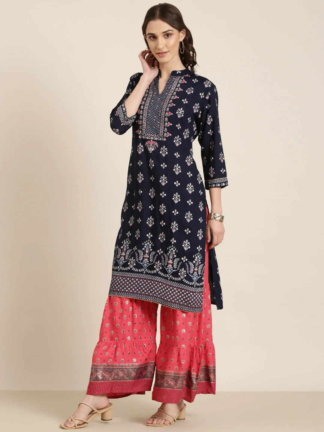 Women Navy Blue Floral Kurta Set